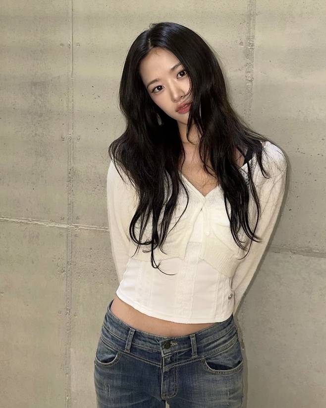 인스타그램 @_yujin_an