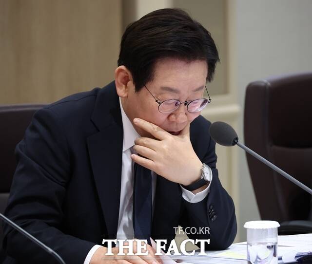 북미 대화 재개 가능성은 높게 관측되면서도 남북 단절은 심화하는 상황이다. 앞서 이재명 대통령은 지난 1일 경주 APEC 정상회의 폐막 후 국제미디어센터에서 열린 내외신 기자간담회에서 "북미가 대화해서 관계를 개선하면 남북 관계도 개선할 길이 열린다"고 말했다. /뉴시스