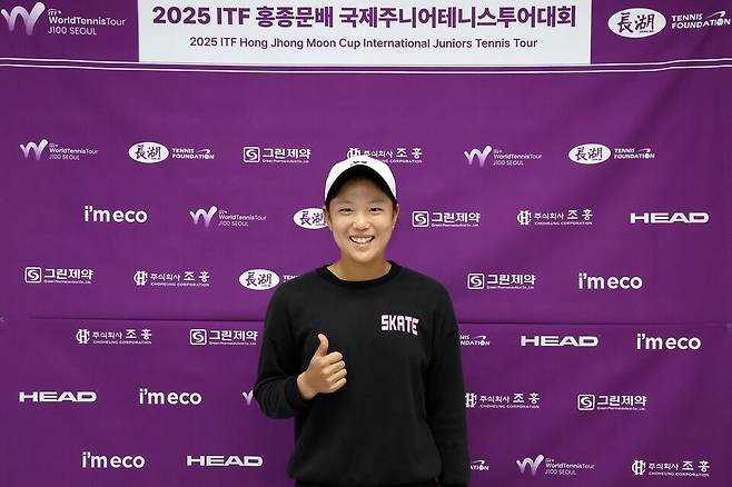 역전패 하루 뒤인 5일, 컨디션을 회복하고 웃으면서 서울을 떠난 최정인