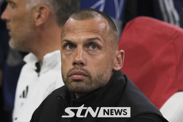 AFC 아약스 암스테르담 감독직에서 경질된 욘 헤이팅아. /사진=뉴시스(AP)