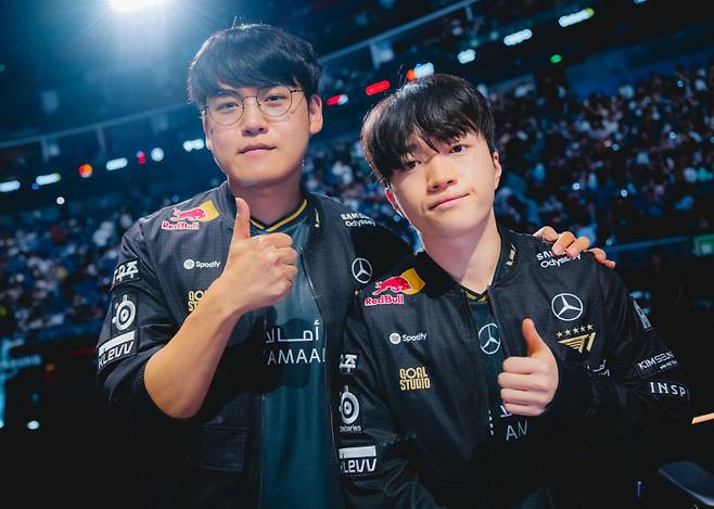 T1 ‘구마유시’ 이민형(왼쪽)과 ‘케리아’ 류민석. 라이엇 게임즈 제공