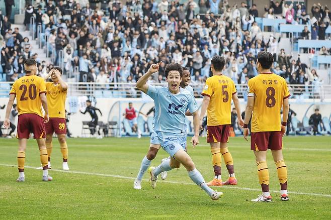 대구 김현준이 결승 골을 넣은 뒤 세레머니를 하고 있다. /대구FC 제공