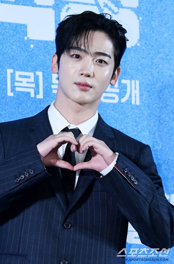 11일 서울 상암동 스탠포드호텔에서 열린 웨이브 오리지널 '제4차 사랑혁명' 제작발표회. 김요한이 포즈를 취하고 있다. 상암동=허상욱 기자wook@sportschosun.com/2025.11.11/