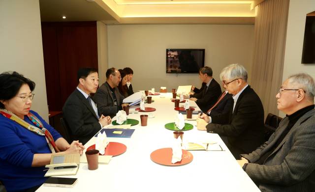 보건복지부와 교육부는 지난 10일 서울에서 지역·필수·공공의료 강화 협의체 제 3·4차 회의를 열고 국립대병원 소관부처 이관에 대한 세부 지원 방안을 논의했다. 복지부 제공