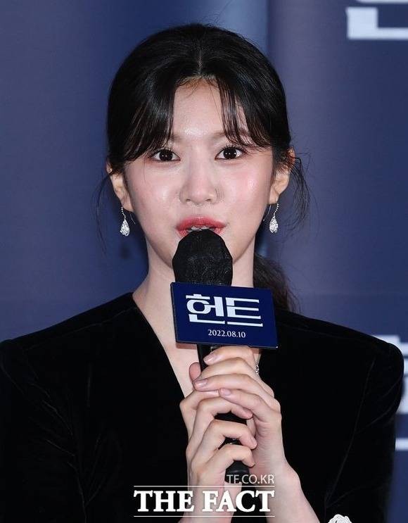 배우 고윤정(사진)의 소속사 MAA가 소속 배우를 대상으로 한 악의적인 비방과 허위 사실 유포 행위에 형사 고소를 진행했다./더팩트DB