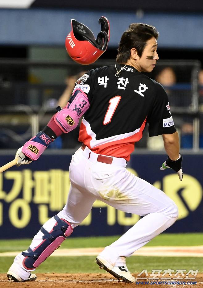 13일 잠실야구장에서 열린 KIA와 LG의 경기, 9회초 무사 1루 박찬호가 적시타를 치고 있다. 잠실=허상욱 기자wook@sportschosun.com/2025.09.13/