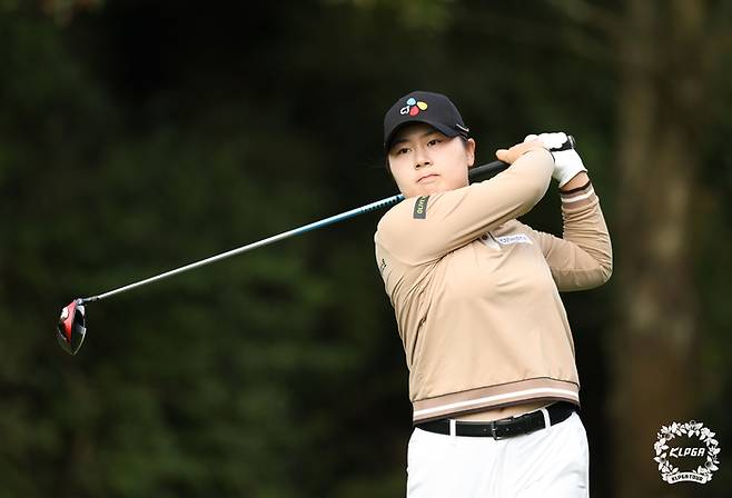 올해 KLPGA 투어 상금왕을 차지하며 한국 골프 스토브리그 최대어로 꼽히는 홍정민. KLPGA