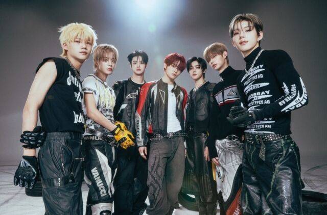 그룹 클로즈 유어 아이즈/언코어