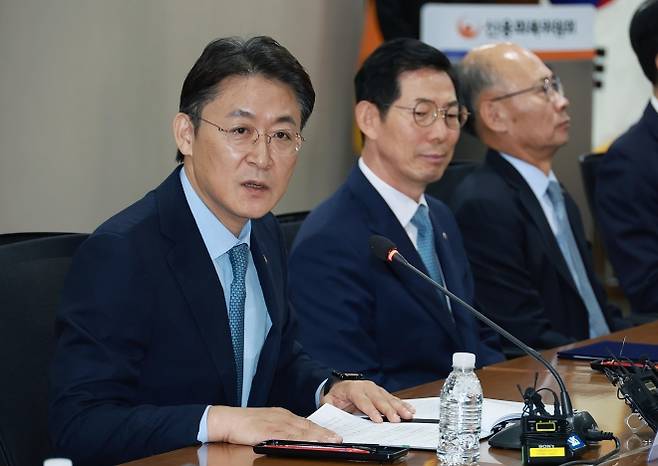 권대영 금융위원회 부위원장이 14일 오전 서울 중구 신용회복위원회 본사에서 열린 ‘새도약론’ 지원 협약식에 참석해 발언하고 있다. 금융위원회 제공