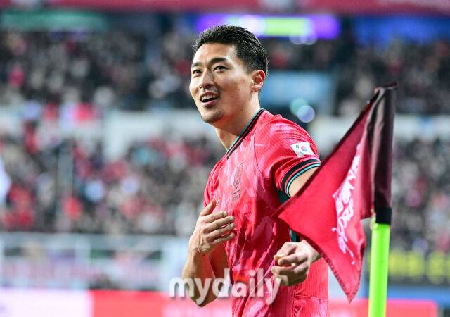 2025년 11월 14일 오후 대전월드컵경기장에서 대한민국과 볼리비아의 친선경기가 열렸다. 조규성이 후반전 골을 넣고 기뻐하고 있다./대전월드컵경기장=유진형 기자