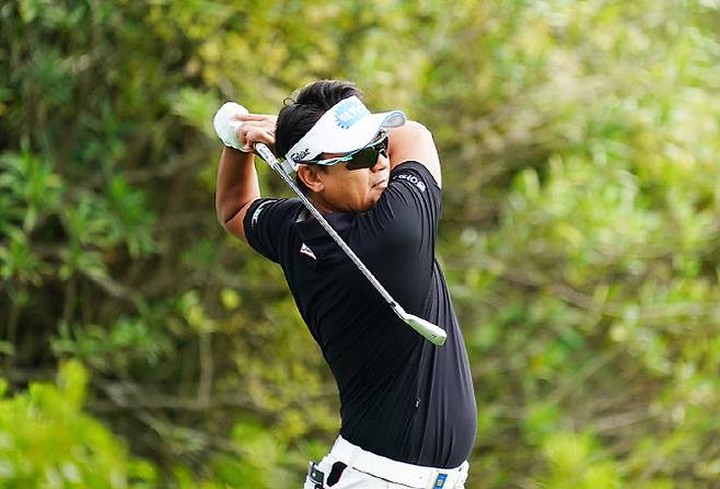 드라이빙 아이언으로 티샷하는 박상현.(사진=이데일리 골프in 조원범 기자)