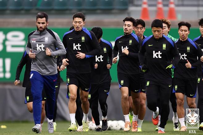 16일 오후 김포솔터경기장에서 진행된 대한민국 국가대표팀의 비공개 훈련 중. /사진=대한축구협회(KFA) 제공