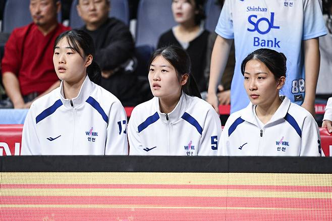 ▲ 신한은행의 신인 3인방 (좌부터)이가현, 황현정, 정채련