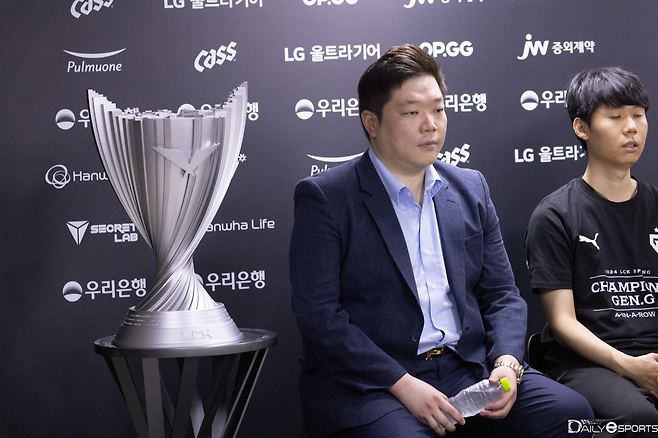 2024 LCK 스프링 우승 인터뷰하는 김정수 감독.