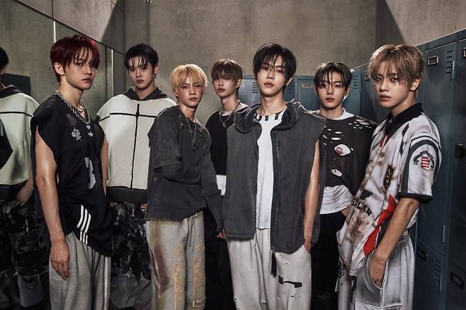 전작 대비 2배, 3번째 음반을 내놓으며 ‘가볍게’ 초동 50만을 돌파한 ‘기세의 클유아’다. 클로즈 유어 아이즈가 최근 발매한 3번째 미니 앨범으로 초동 57만을 넘어서 화제다. 사진제공|언코어