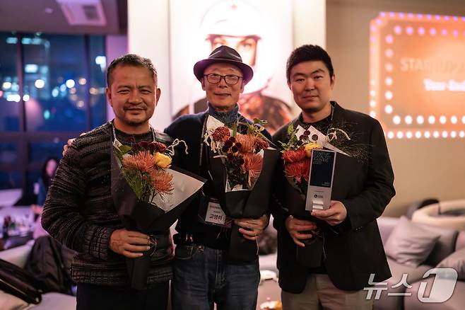 스타트업 캐탈리스트 어워드 2025 수상자들. 왼쪽부터 이기하 UKF 공동대표, 고영하 전 엔젤투자협회 회장, 차바로 네이버 D2SF 수석(스타트업얼라이언스 제공)