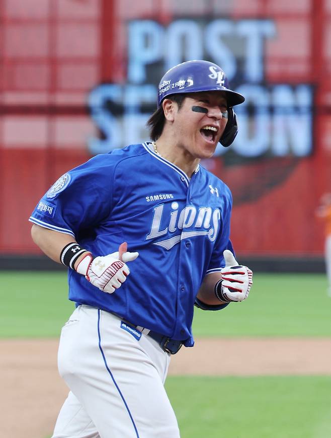 10년만에 연속시즌 가을야구 진출에 성공한 삼성의 비시즌 최대 과제는 FA 시장에 나온 포수 강민호의 잔류다. 뉴시스