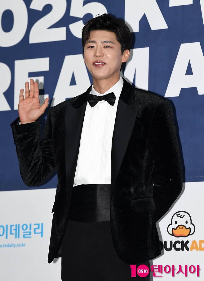 텐아시아 DB