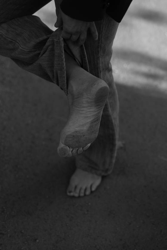 한씨의 맨발. 222㎜ 크기의 작은 발이 세계를 누빈 ‘왕발’이 됐다. 권혁재 사진전문기자