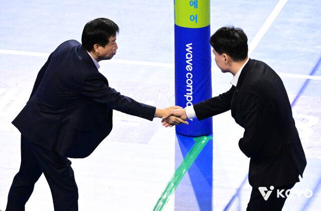 김호철 감독과 강성형 감독./KOVO