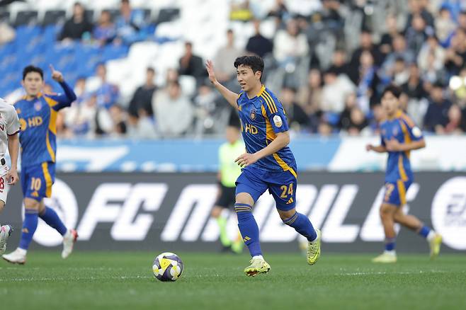 울산문수축구경기장/ K리그1/ 울산HDFC vs 수원FC/ 울산 윤종규/ 사진 김정수
