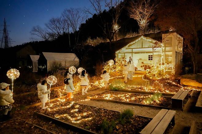 이랜드 뉴발란스키즈의 빛의 맨션 팝업스토어. 이랜드