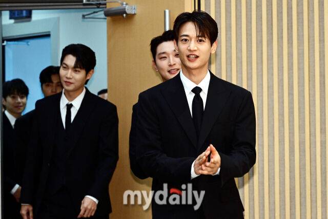 2025년 11월 26일 오후 서울 양천구 목동 SBS 방송센터에서 진행된 SBS '열혈농구단' 제작발표회에서 샤이니 민호가 등장하고 있다. / 곽경훈 기자 (kphoto@mydaily.co.kr)