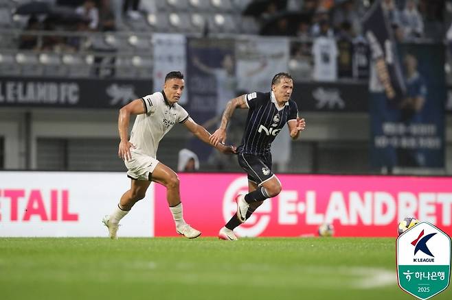 서울이랜드FC와 성남FC가 27일 K리그2 준플레이오프를 치른다. (한국프로축구연맹 제공)