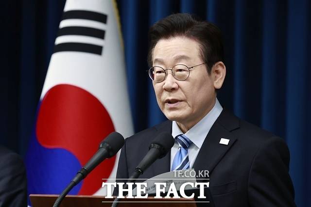 서울·수도권 집값 안정을 목표로 내놓은 10·15 대책이 30대 신혼부부 등 실수요자들의 '내 집 마련'을 사실상 제약하고 있다는 분석이 나왔다. /뉴시스