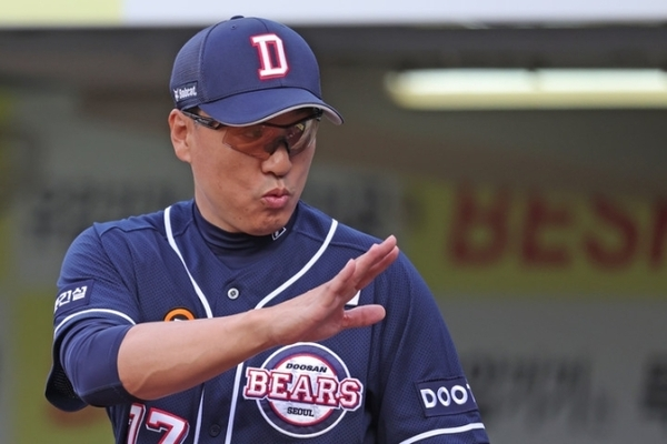 두산 감독 시절 이승엽 감독. 두산 베어스 제공