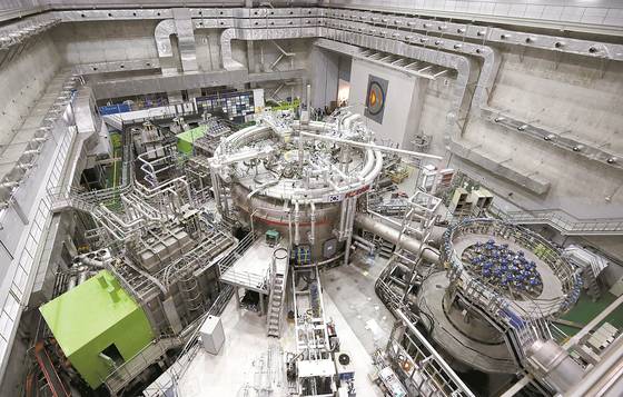 대전 유성구 한국핵융합에너지연구원 특수실험동 내 'KSTAR(인공태양)' 모습. 뉴스1