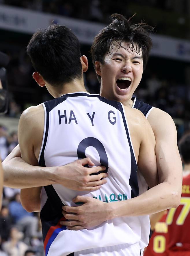 ▲ 1일 강원 원주 DB프로미 아레나에서 열린 2027 국제농구연맹(FIBA) 월드컵 아시아 예선 1라운드 B조 2차전 한국과 중국의 경기 ⓒ연합뉴스