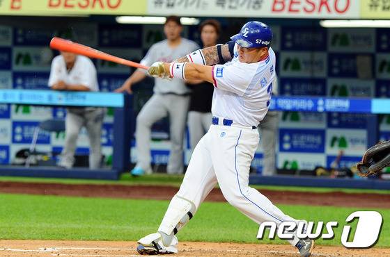 삼성 라이온즈 시절의 최형우. / 뉴스1 DB ⓒ News1 이종현 기자