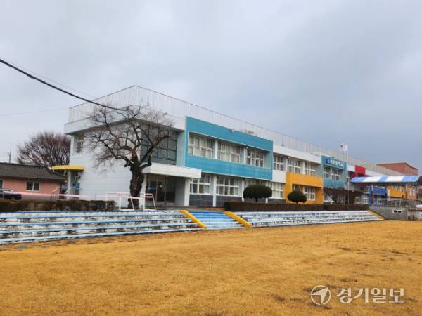 안성 서운중학교 전경. 박화선 기자