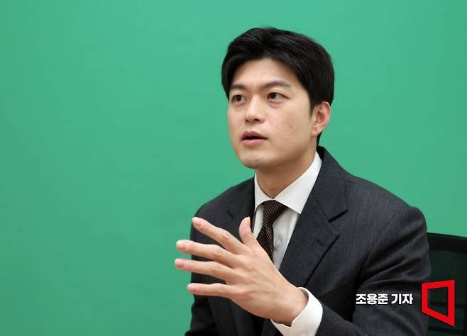 김 의원은 "계엄 사과, 윤 전 대통령 부부와의 단절에 공감하는 의원들이 알려진 것보다 많다"고 말했다. 조용준 기자