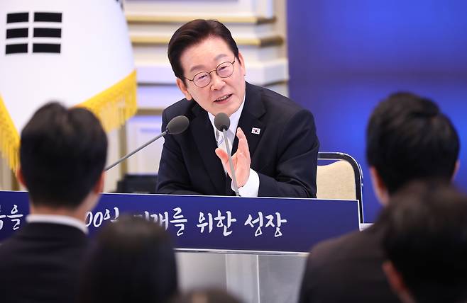 지난 9월 11일 이재명 대통령이 청와대 영빈관에서 열린 취임 100일 기자회견에서 발언하고 있다. (출처:연합)