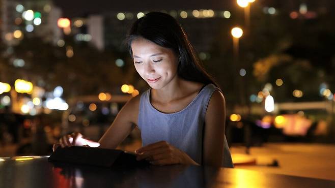 '디지털 웰빙 허브'(Digital Well-being Hub) 연구 결과, 한국은 세계에서 '스크린 피로감'이 높은 국가 중 하나로 꼽혔다. ⓒ시스코 제공