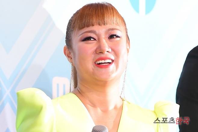 '2019 MBC 방송연예대상' 시상식에 참석한 박나래. 사진=이혜영 기자 lhy@hankooki.com