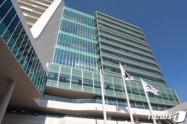 기획재정부가 위치한 정부세종청사 중앙동ⓒ News1 김기남 기자