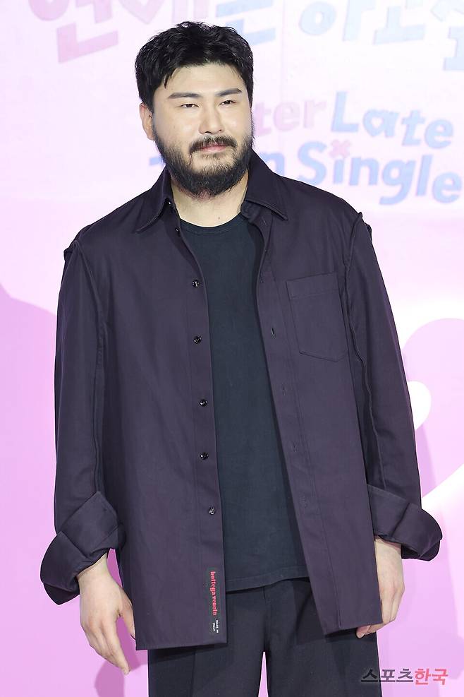 넷플릭스 신규 예능 '모태솔로지만 연애는 하고 싶어' 제작발표회에 참석한 카더가든. 25.7.3 ⓒ이혜영 기자 lhy@hankooki.com