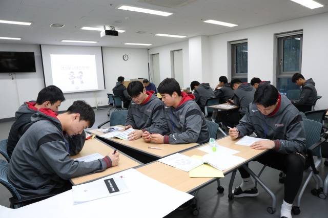 ▲ LG 신인선수 교육 ⓒLG 트윈스