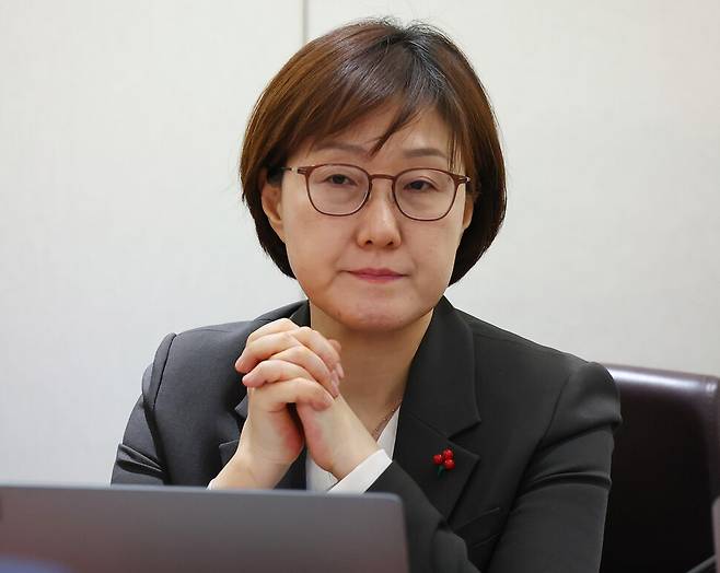 김현지 대통령실 제1부속실장이 9일 서울 용산 대통령실에서 열린 국무회의에 배석해 있다. 연합뉴스