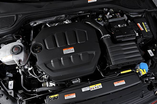 폭스바겐 골프 GTI. 사진: 김학수 기자