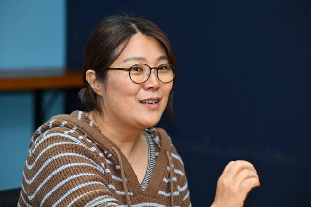 조현아 작가가 3일 서울 마포구 TBS에서 본보와 인터뷰하고 있다. 강예진 기자