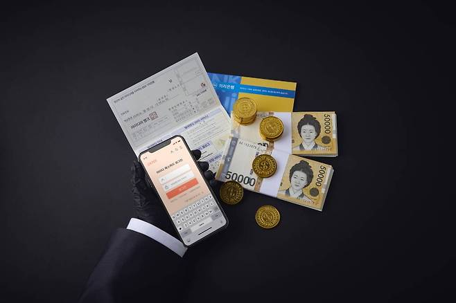 불법 리딩방 사기 피해자는 은행에 지급정지를 요청할 수 있는 법적 근거가 없다. /사진=이미지투데이.
