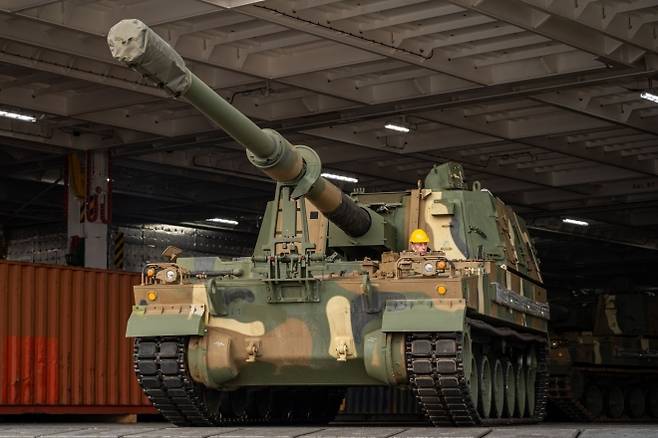 에스토니아로 인도된 한국산 K9 천둥 자주포. 신규 포대는 화력 지원 범위와 대응 속도를 확대하고, 대포병 능력을 강화하는 데 기여할 것으로 평가된다. RKIK 제공