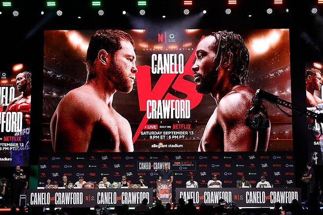 크로포드가 지난 9월 카넬로 알바로스와의 대결을 앞두고 열린 공식 기자회견 모습. Getty Images코리아