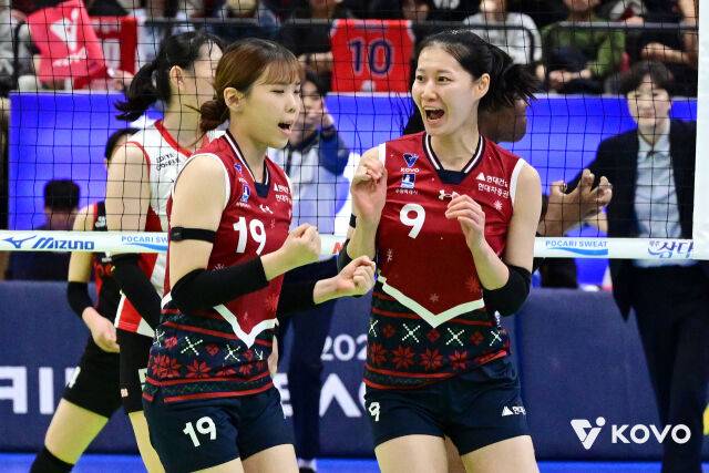 현대건설 세터 이수연과 아포짓 나현수./KOVO