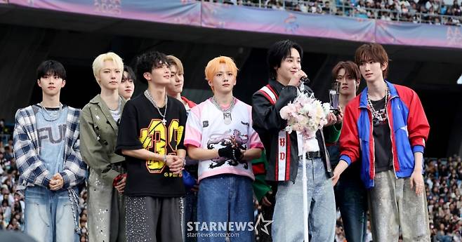 AAA 포텐셜상 싸이커스가 6일 가오슝 내셔널 스타디움에서 진행된 스타뉴스 주최 '10주년 아시아 아티스트 어워즈 2025(10th Anniversary Asia Artist Awards 2025, '10주년 AAA 2025')에서 수상소감을 전하고 있다. /사진=강영조 cameratalks@