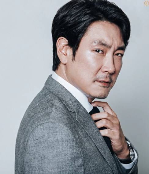 시그널2 조진웅 은퇴, 조진웅 프로필